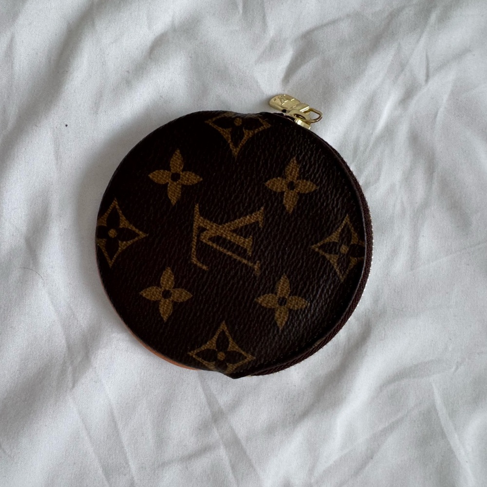 Rare Louis Vuitton coin pouch